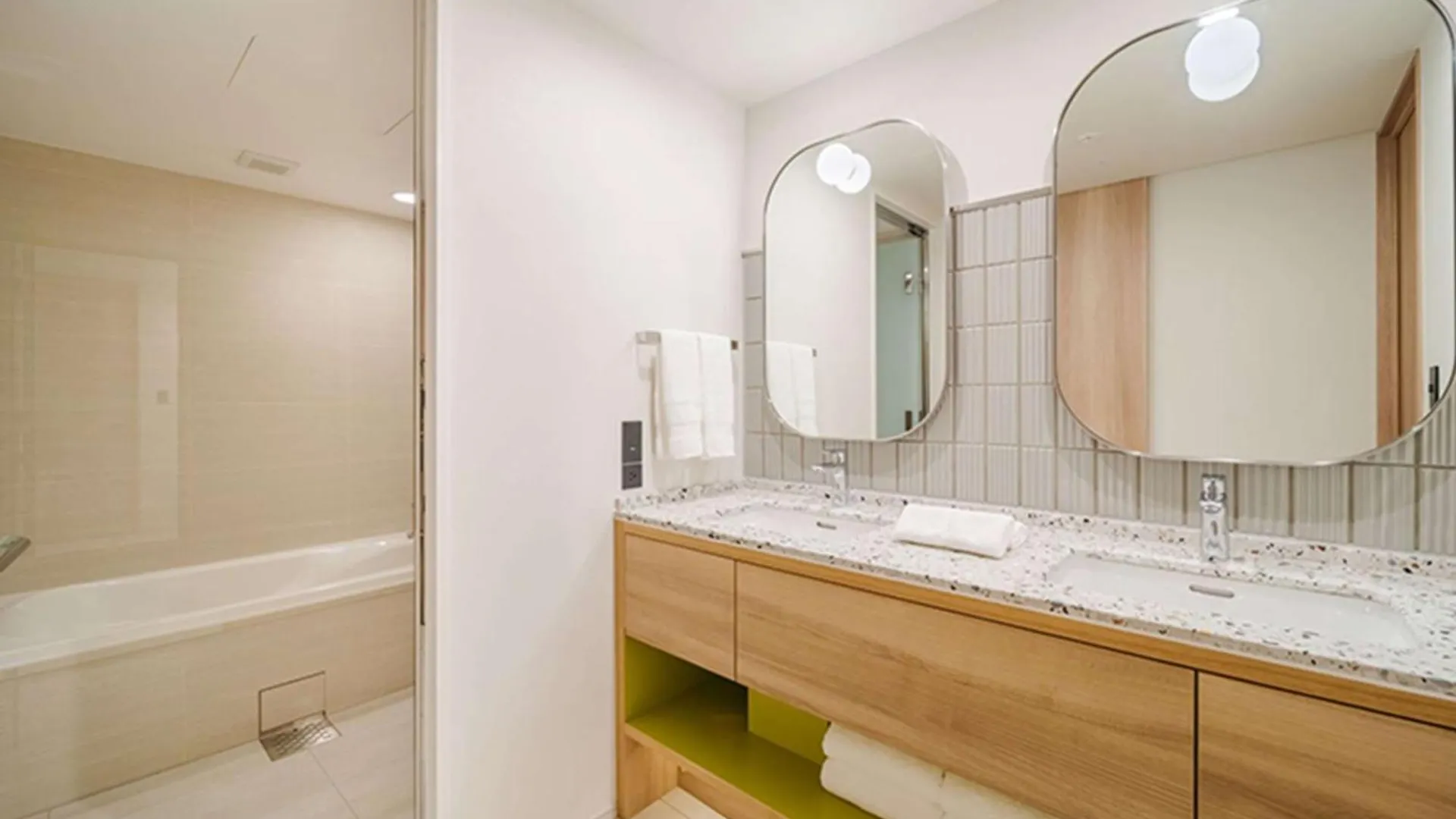 Hilton Garden Inn Kyoto Shijo Karasuma 4*,  Giappone